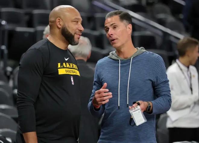 记者：莫斯科鱼雷和辽宁铁人争夺萨缅托，两队都提供报价了（记者：莫斯科鱼雷、辽宁铁人竞逐萨缅托，双方已递交报价）