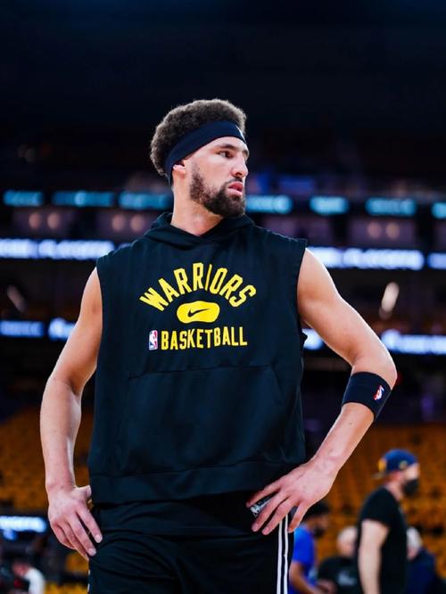 武汉三镇快速反击极具威胁（武汉三镇反击迅猛，威胁十足）