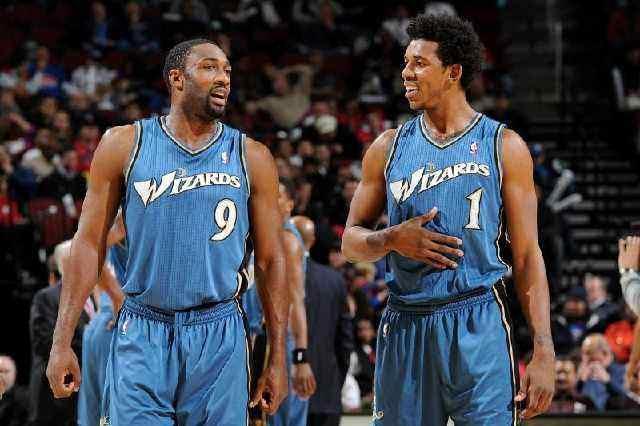 日职联争冠关键战前瞻：柏太阳神主场冲冠遇阻 町田泽维携交锋优势来袭（日职联争冠焦点战前瞻：柏太阳神主场冲顶受考验，町田泽维凭交锋优势压境）