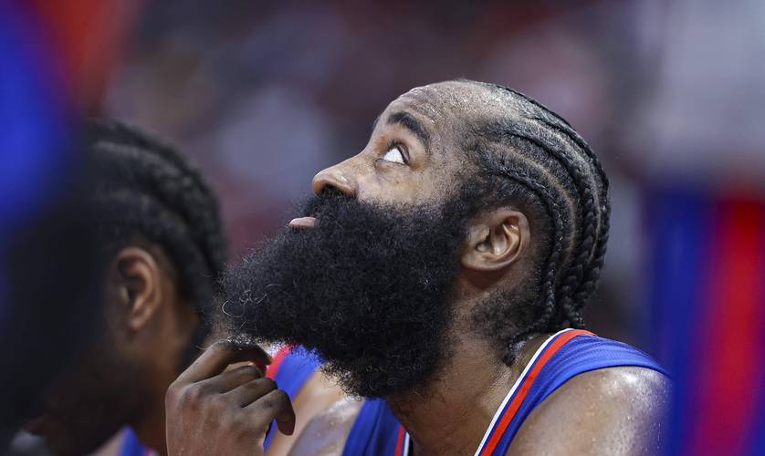 莱切vs都灵：班达、法尔科内首发，切-亚当斯、弗拉希奇出战（莱切迎战都灵：班达、法尔科内先发，切·亚当斯与弗拉希奇登场）