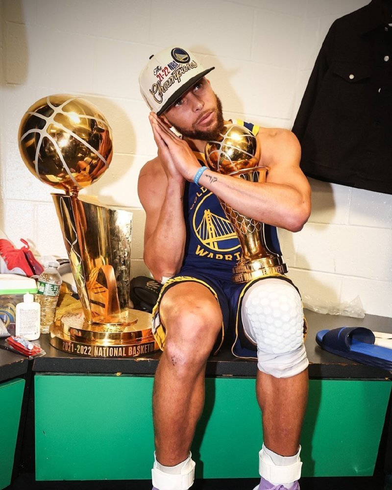 麦卡利斯特二哥：我们个子不高也不快，但总有办法取得成功（麦卡利斯特二哥：不高也不快，我们一样能赢到最后）